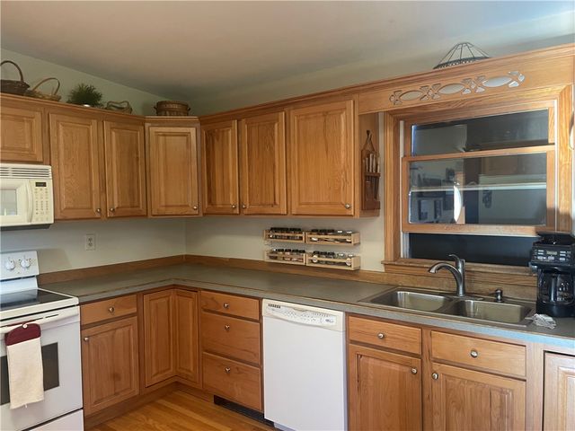 190 Searles Hill Road, Bainbridge, NY 13733