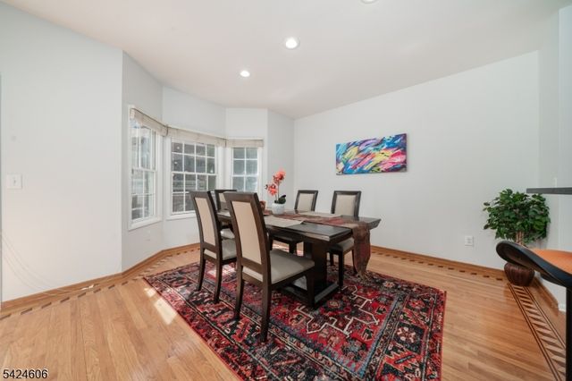 20 Pine Valley Rd, Livingston Twp., NJ 07039