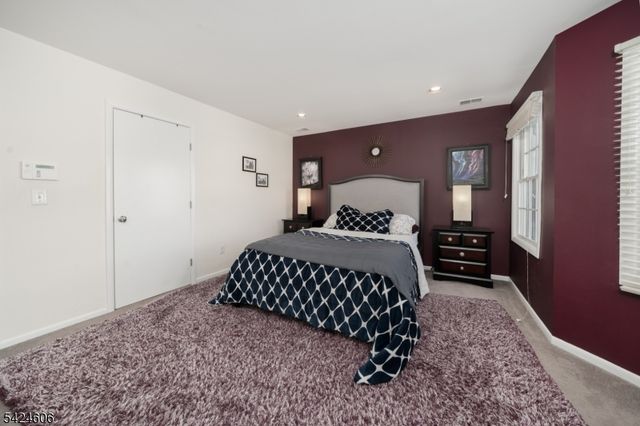 20 Pine Valley Rd, Livingston Twp., NJ 07039