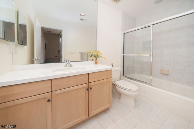 20 Pine Valley Rd, Livingston Twp., NJ 07039