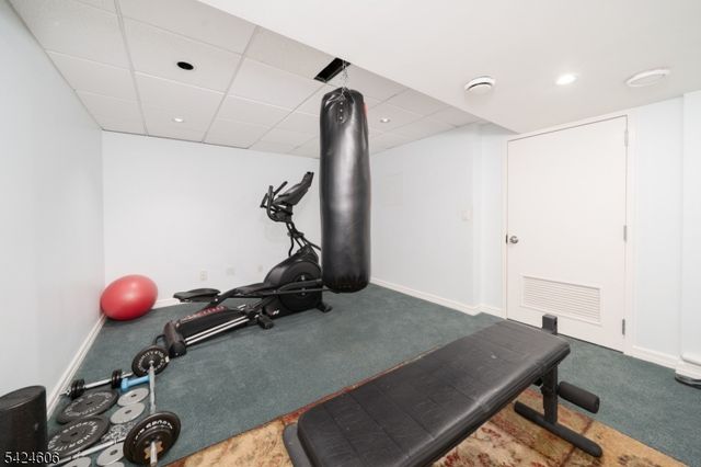 20 Pine Valley Rd, Livingston Twp., NJ 07039