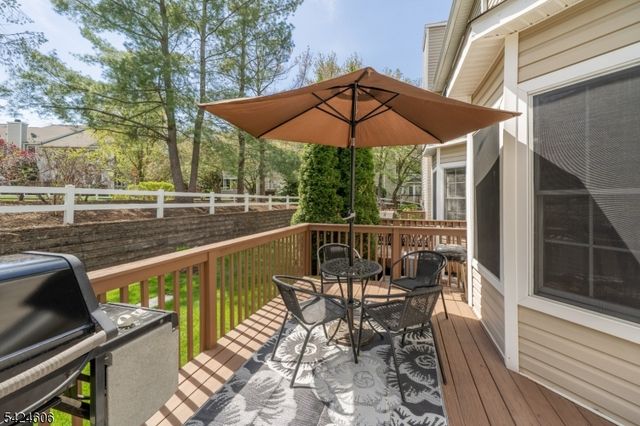 20 Pine Valley Rd, Livingston Twp., NJ 07039