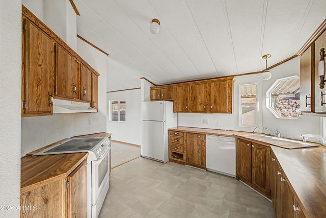 401 E QUEEN CREEK Drive, Queen Valley, AZ 85118