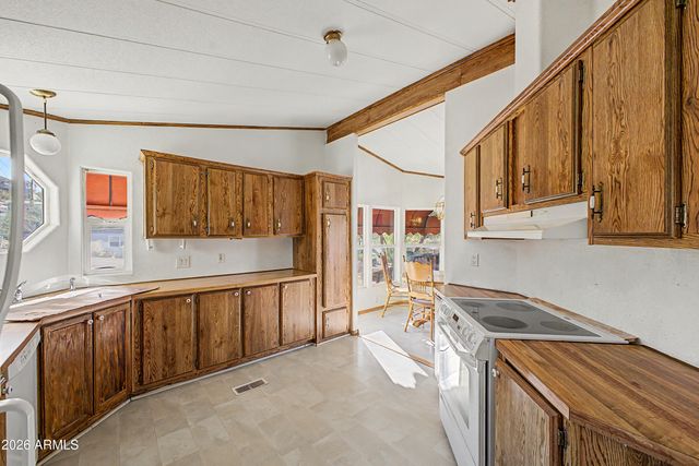 401 E QUEEN CREEK Drive, Queen Valley, AZ 85118