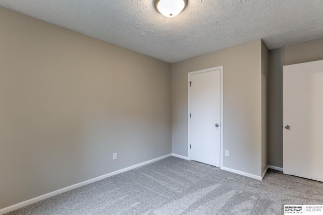 15123 Bemis Street, Omaha, NE 68154