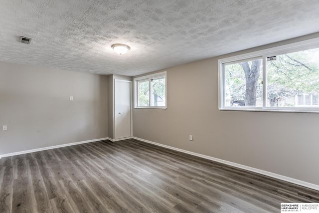 15123 Bemis Street, Omaha, NE 68154