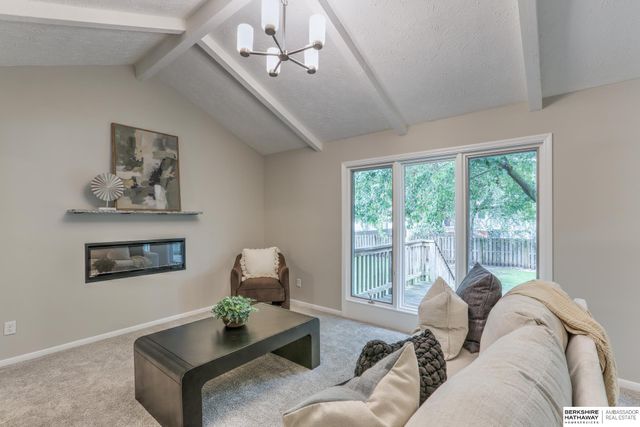 15123 Bemis Street, Omaha, NE 68154