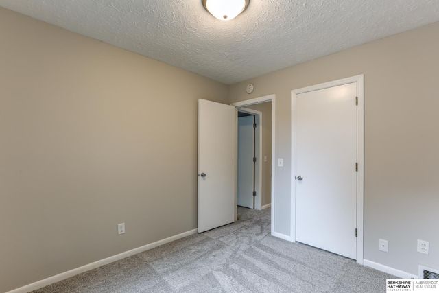 15123 Bemis Street, Omaha, NE 68154