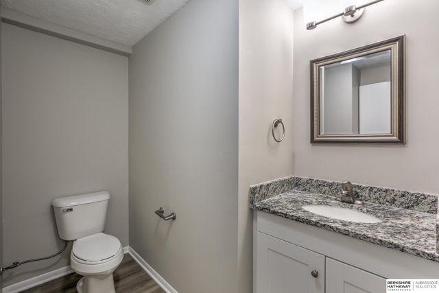 15123 Bemis Street, Omaha, NE 68154
