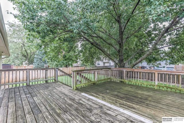 15123 Bemis Street, Omaha, NE 68154
