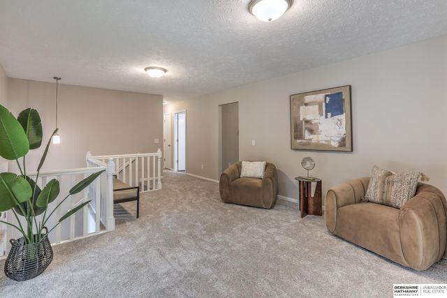 15123 Bemis Street, Omaha, NE 68154