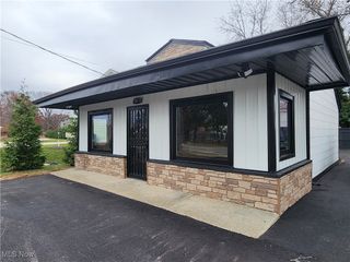 38572 Lakeshore Boulevard, Willoughby, OH 44094