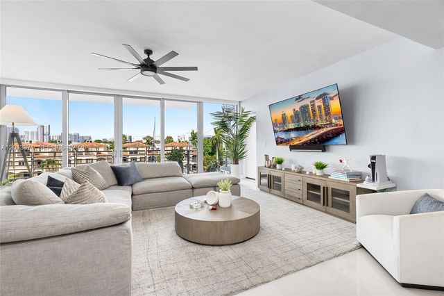 133 Isle Of Venice Dr 4B, Fort Lauderdale, FL 33301