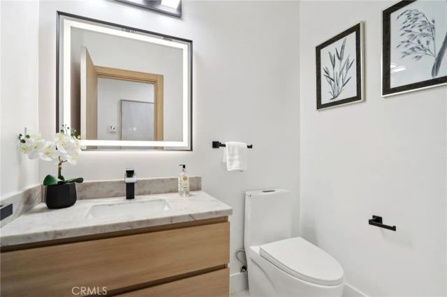 5914 Colbath Avenue, Valley Glen, CA 91401