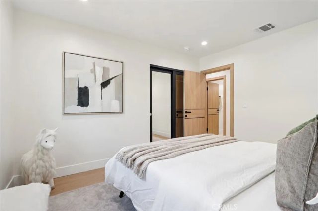 5914 Colbath Avenue, Valley Glen, CA 91401