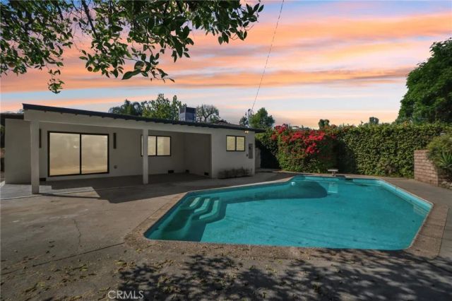 5914 Colbath Avenue, Valley Glen, CA 91401