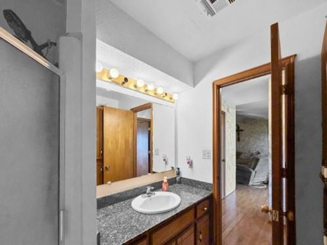 614 SE 7th Street, Lexington, OK 73051