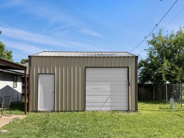 614 SE 7th Street, Lexington, OK 73051