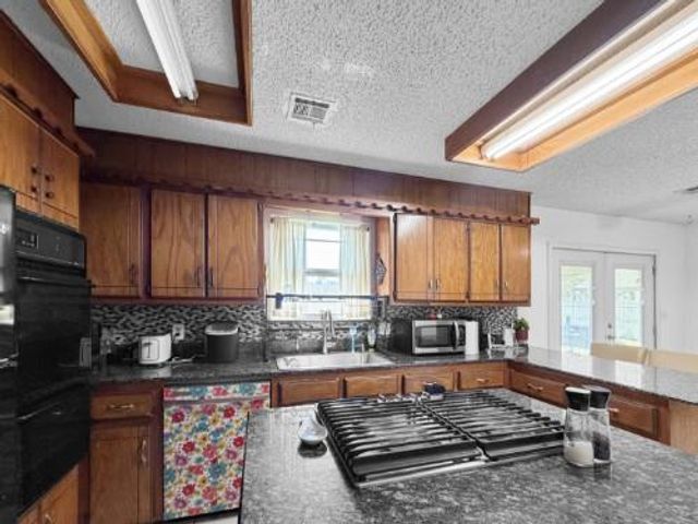 614 SE 7th Street, Lexington, OK 73051