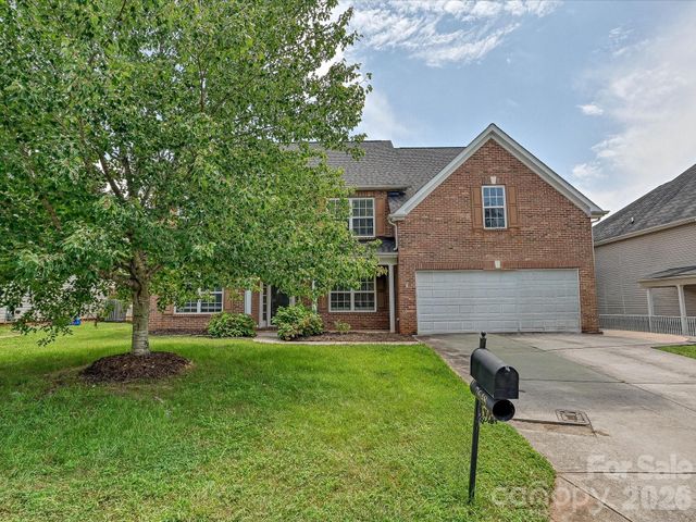 7648 Natalie Commons Drive, Denver, NC 28037