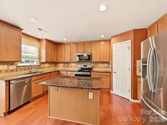 7648 Natalie Commons Drive, Denver, NC 28037