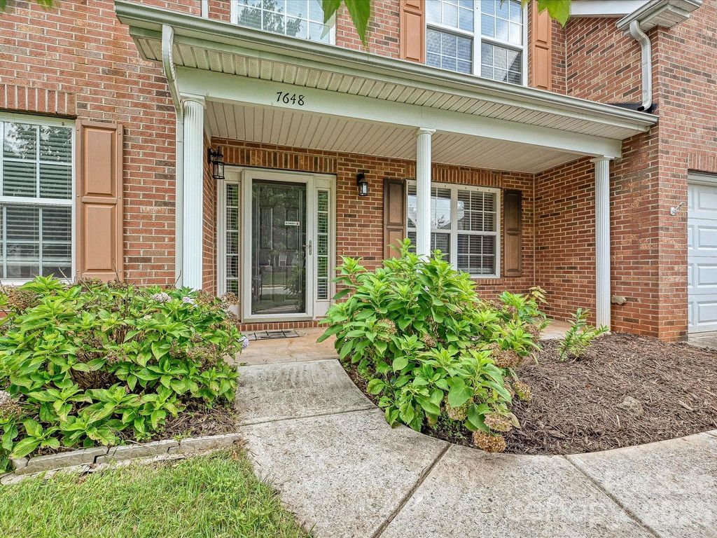7648 Natalie Commons Drive, Denver, NC 28037