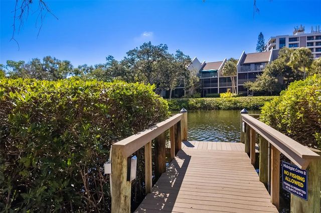 1900 COVE II PLACE 114, Sarasota, FL 34242