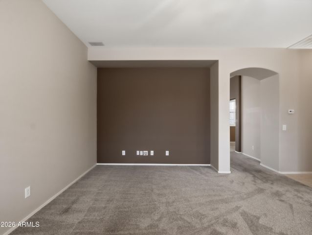 1677 E HAWKEN Place, Chandler, AZ 85286
