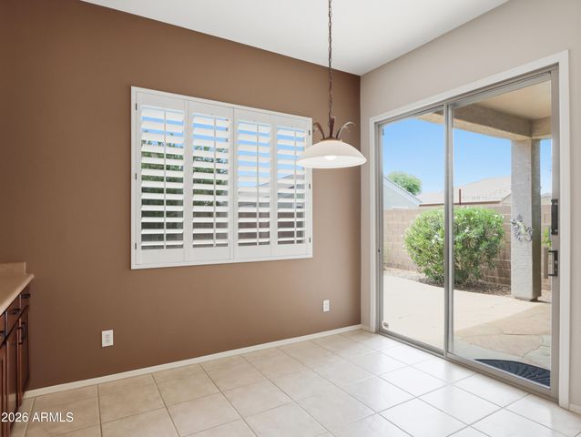 1677 E HAWKEN Place, Chandler, AZ 85286