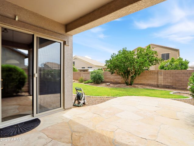 1677 E HAWKEN Place, Chandler, AZ 85286