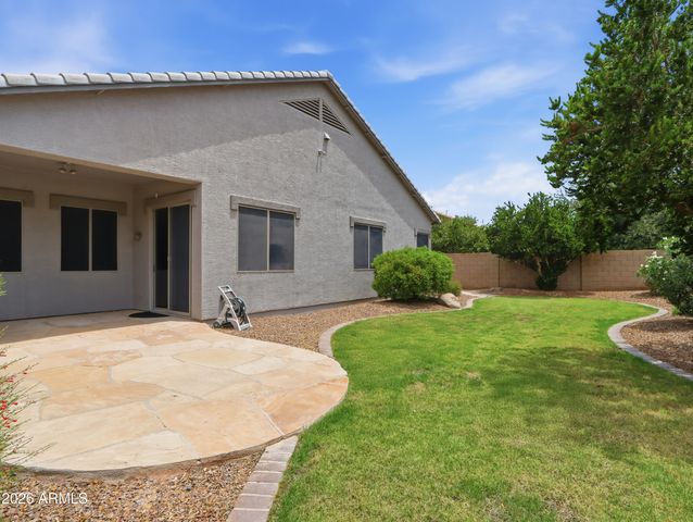 1677 E HAWKEN Place, Chandler, AZ 85286