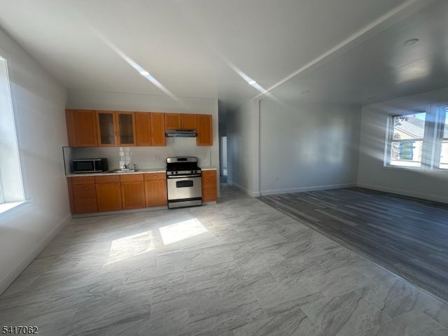 105 Filmore St, Phillipsburg Town, NJ 08865