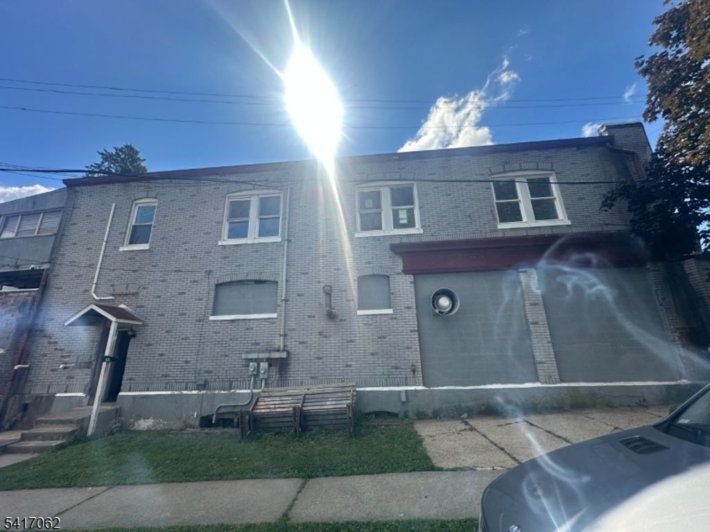 105 Filmore St, Phillipsburg Town, NJ 08865
