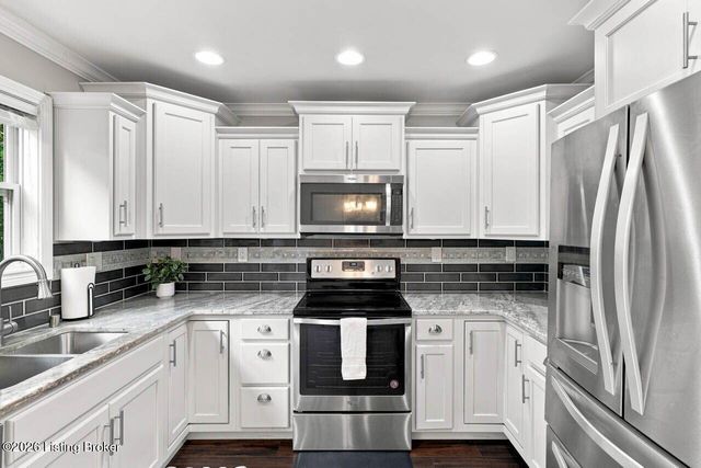 624 Country Club Rd, Louisville, KY 40206