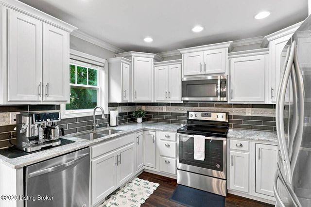 624 Country Club Rd, Louisville, KY 40206