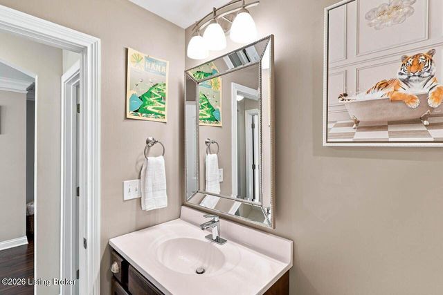 624 Country Club Rd, Louisville, KY 40206