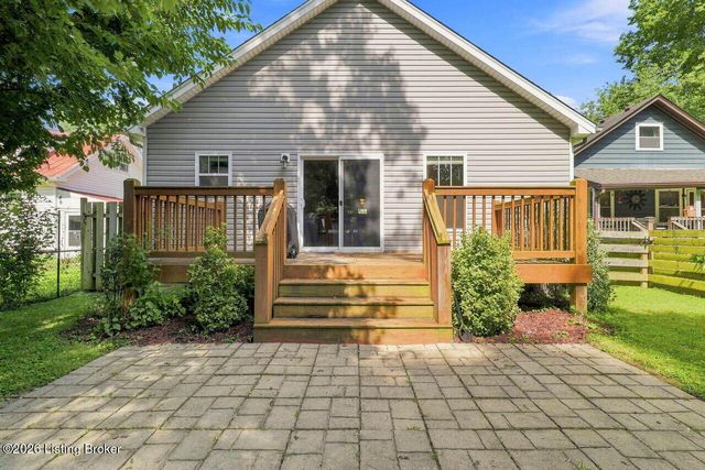 624 Country Club Rd, Louisville, KY 40206