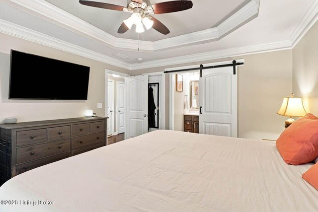 624 Country Club Rd, Louisville, KY 40206