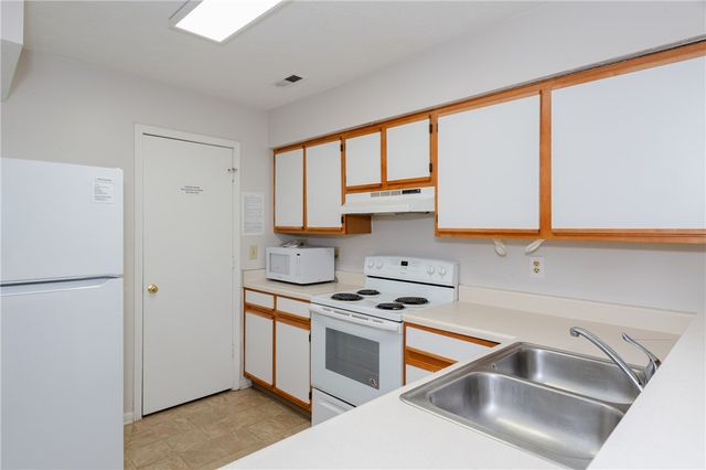 978 Irving Avenue 25, Dayton, OH 45419