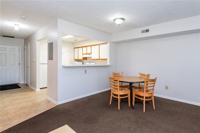 978 Irving Avenue 25, Dayton, OH 45419