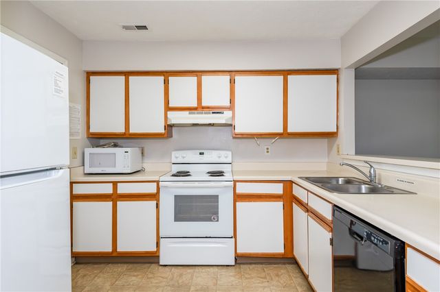 978 Irving Avenue 25, Dayton, OH 45419