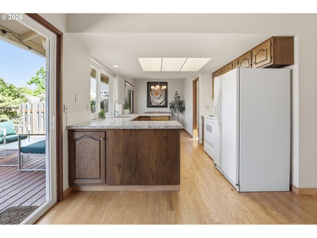 501 N BUCKLEY Ln, Newberg, OR 97132