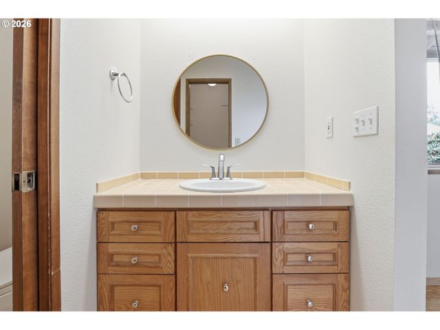 501 N BUCKLEY Ln, Newberg, OR 97132