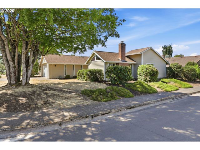501 N BUCKLEY Ln, Newberg, OR 97132