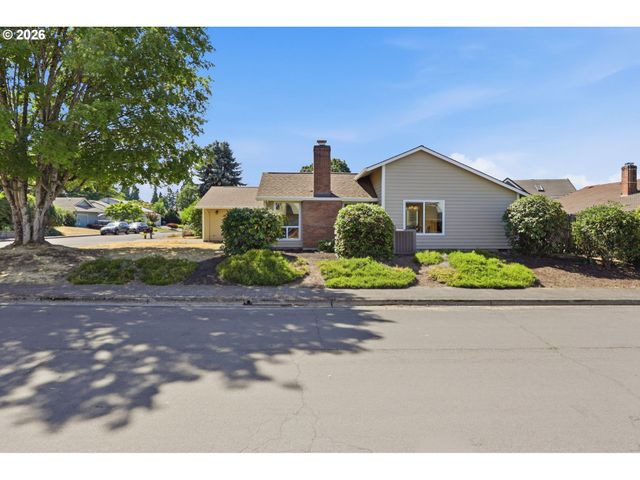 501 N BUCKLEY Ln, Newberg, OR 97132