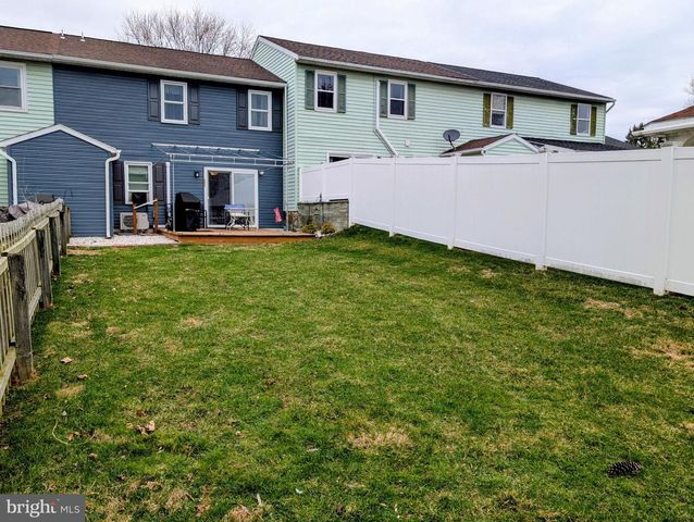 7 WINDING WAY, Lititz, PA 17543