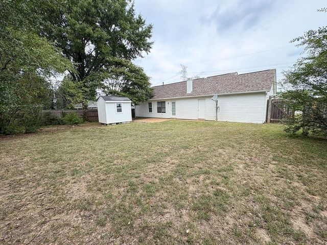 7341 HILLSHIRE DR, Memphis, TN 38133