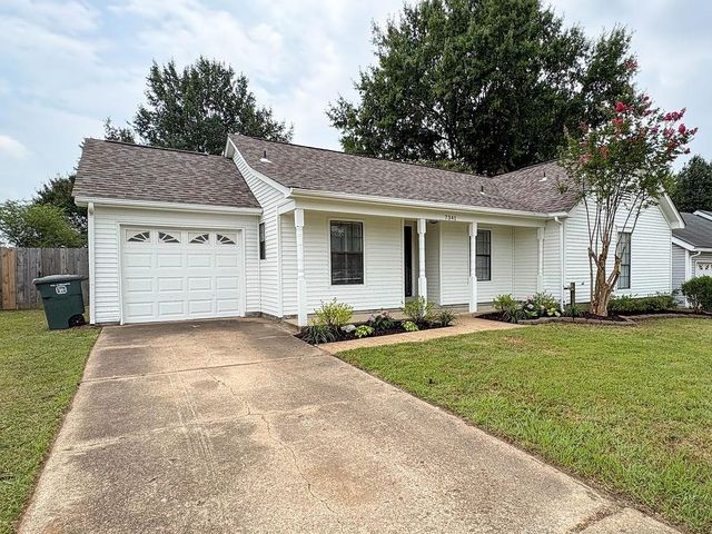 7341 HILLSHIRE DR, Memphis, TN 38133