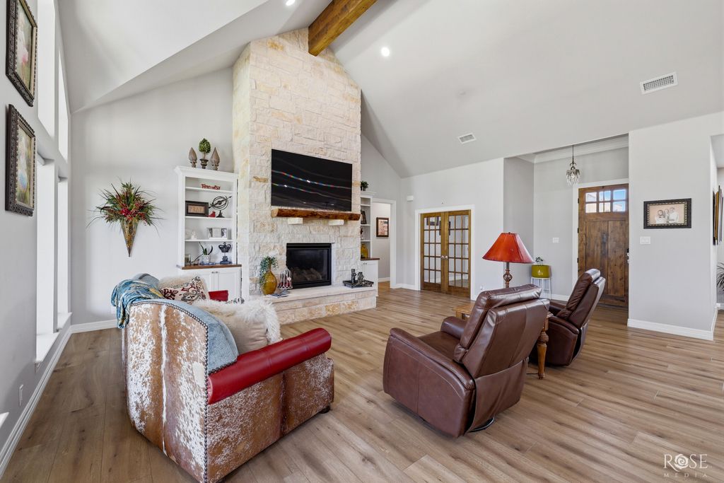 Image 5 of property listing at 21592 Ash Logan Court, Christoval, TX 76935