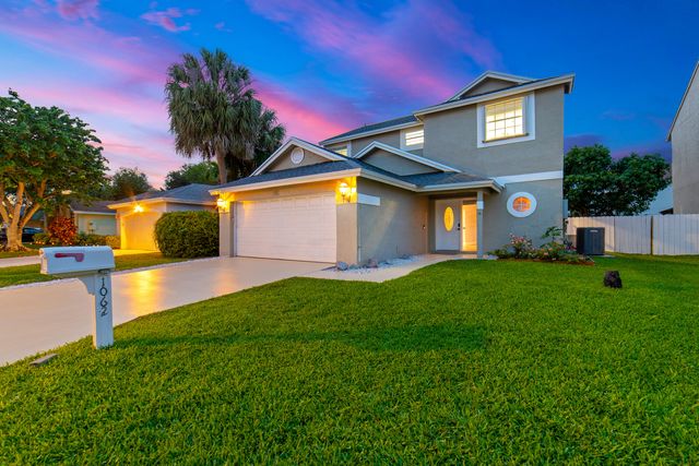 1062 Fairfax Cir W, Boynton Beach, FL 33436